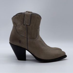 Frye Boot.